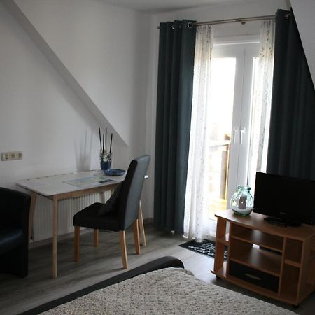Hotel-Pension Lindenhof Tarnewitz エクステリア 写真