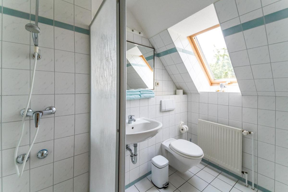 Hotel-Pension Lindenhof Tarnewitz エクステリア 写真